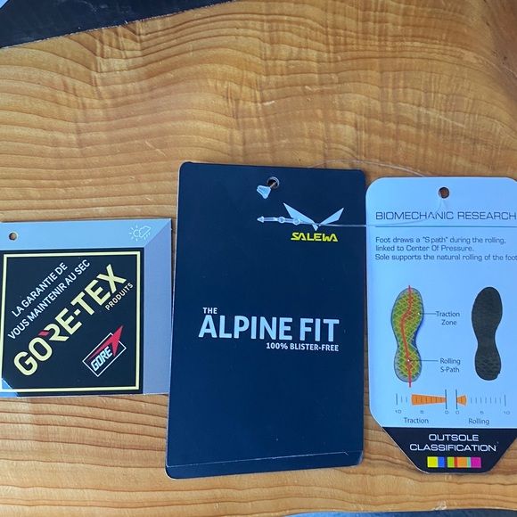 Women SALEWA Approach Shoes - Picture 10 of 10